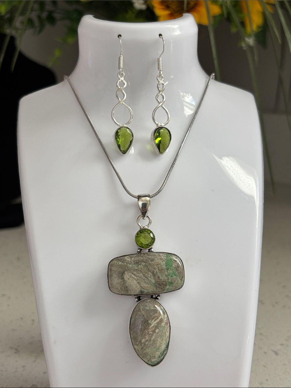 Variscite & Peridot Gemstone Handmade Pendant Necklace & Earrings